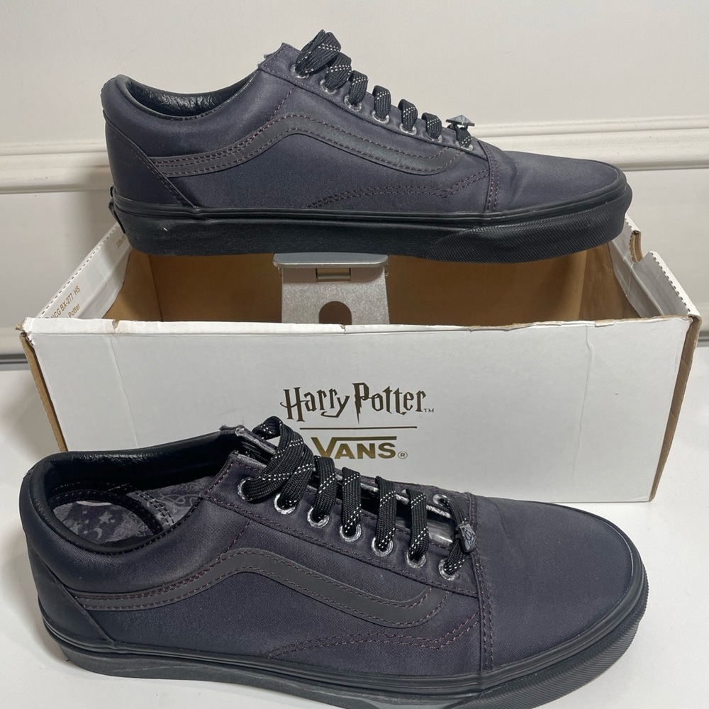VANS X Harry Potter - Deathly Hallows Old Skool Low Top Sneaker Unisex 9M/10.5W